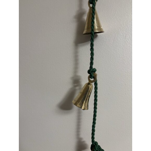 Vtg Graduated 4 Gold  Brass Bells Green Braided Rope Door Hanger Holiday - Picture 5 of 14